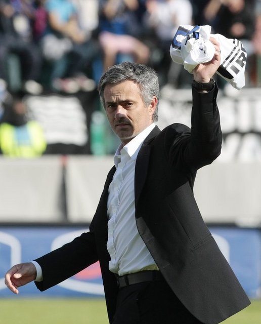 ..Herhalde Goodison Park'taki küçük gerileme mutluluk yaratmıştır. İnsanlara umut vermiş olsa gerek. Bu söylediğimi aptalca bulabilirsiniz ama bence eve üç puanla dönmeliydik çünkü harika iki gol kaydettik. Genellikle iki gol atıp bir tane yediğinizde, maçı kazanırsınız.'