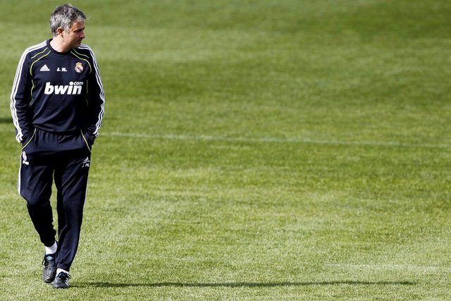 Kendisini eleştiren Johan Cruyff'a dair: "Açıkçası bana nasıl Şampiyonlar Ligi finalinde 4-0 yenilebilineceğini öğretmesine ihtiyacım yok; çünkü böyle bir şeyi öğrenmeye yönelik arzum yok."