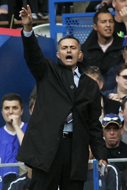 'Herkes Chelsea'nin her maçı kazanmadığı günleri bekliyor. Kaybettiğimiz gün geldiğinde ülkede bayram ilan edileceğini sanıyorum. Olsun, biz buna da hazırız...' -