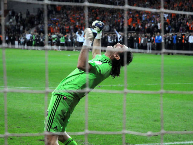 RÜŞTÜ REÇBER: "Eşim Işıl ve ben, İbrahim Tatlıses seven bir yapıya sahibiz"