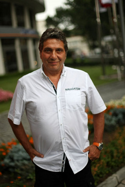 ÜMİT AKTAN: "Selçuk, hiç gerek yoktu bu faule. Eğer kart göreceksen bari adam hastanelik olsun..."