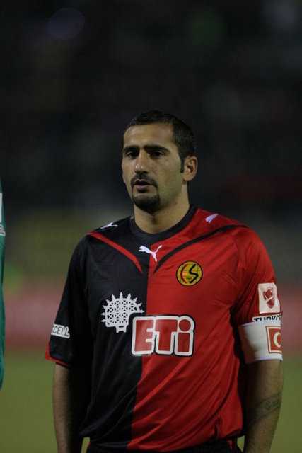 ÜMİT KARAN: "Ben futbolcu olmasaydım erkek olurdum"