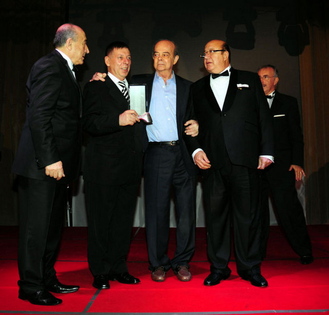 TURGAY ŞEREN:  "Ben utandım Ahmet, sen de gel, sen de utan."