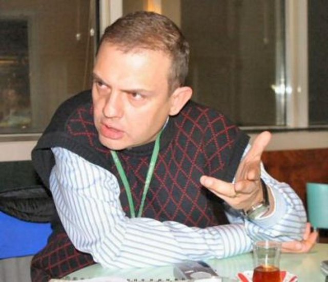 ERCAN TANER: "Maç kızardı sayın seyirciler."