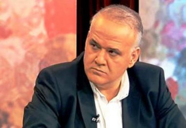 AHMET ÇAKAR:  "Beyler üçünüze birden teessüf ederim. Beni, çok birden, sinirlerimi kaldırdınız."