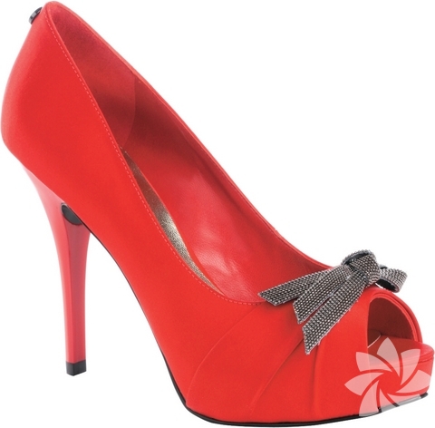 Vişne Rengi - Guess 