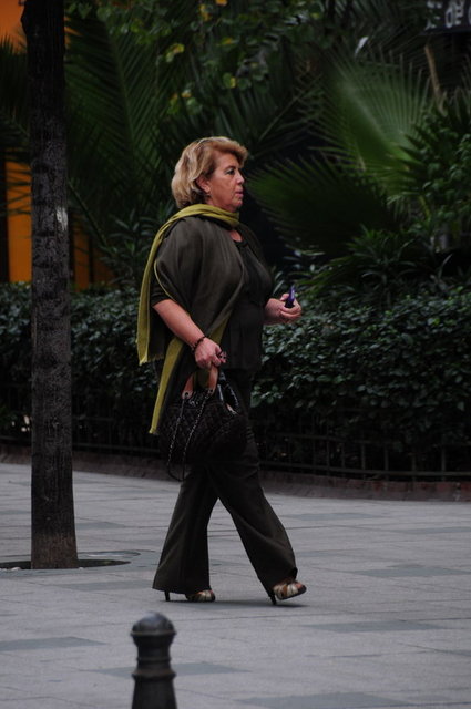 JALE ÖZTARHAN