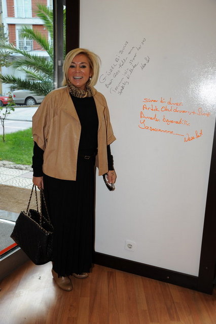 NEŞE SERT