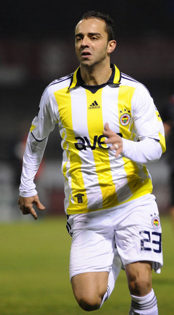 -  - semihsenturk_23 Semih Şentürk - Tum turkiyemizin basi sagolsun.allah kederli sehit ailerine sabir versin!!!