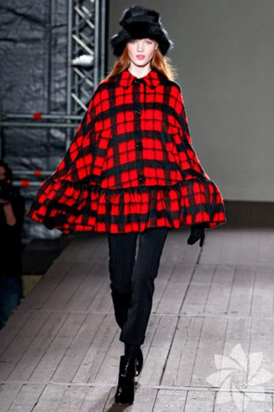 Moscchino Cheap &amp; Chic 