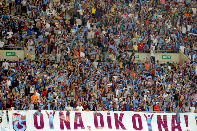 Atlantis_s Derya G.  - #rakibimedokunma diyerek bizi destekleyen bjkli taraftarına teşekkürler,ayrıca çarşınn daveti de çok manidar