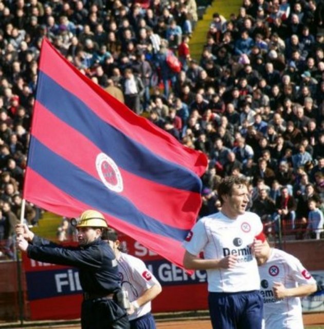 16- Muammer Birdal (Zonguldak-K.Maraş-Adana Demir) 401 maç 23 gol