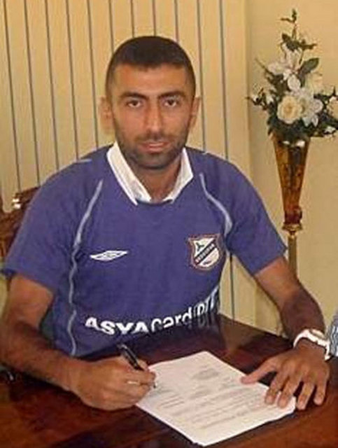 4- Kemal Yıldırım (Ordu-Galatasaray-Zonguldak-Adana Demir-Ankaragücü-Sakarya-Gençlerbirliği-Bakırköy-Zeytinburnu) 476 maç 94 gol