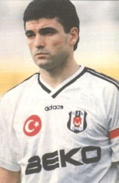 2- Rıza Çalımbay (Beşiktaş) 494 maç 43 gol