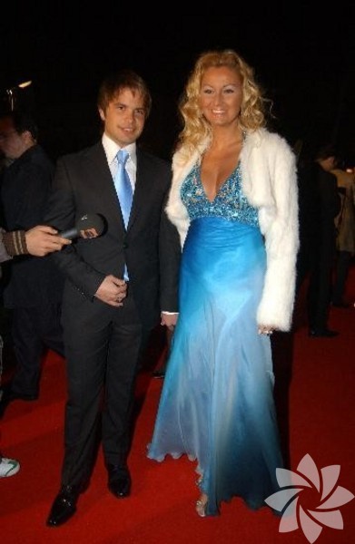 Pınar Altuğ ve Yağmur Atacan