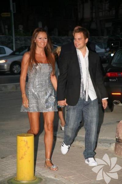 Pınar Altuğ ve Yağmur Atacan