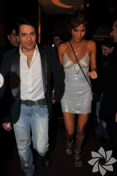 Çağla Şikel ve Emre Altuğ