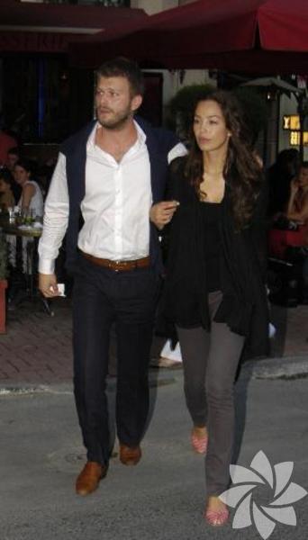 Azra Akın ve Kıvanç Tatlıtuğ