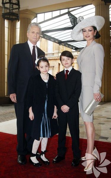 Catherine Zeta Jones ve Michael Dougles