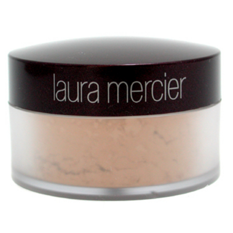 Laura Mercier Loose Setting Pudra - "Bu ürünü kapatıcının üzerine uyguladığınızda, koyu lekeler tamamiyle yok olmuş oluyor. Çok dikkatli kullanılmalı çünkü ışığı çok fazla yansıtıyor".