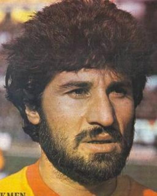 Gökmen Özdenak - Ayı -