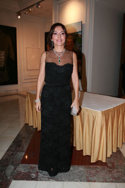 BANU ÇARMIKLI 