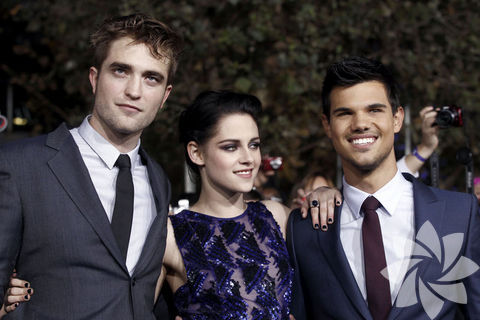 Robbert Pattinson, Kristen Stewart and Taylor Lauther