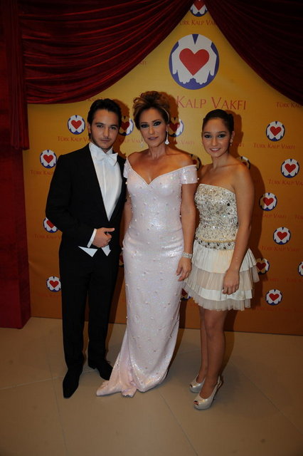 NURULLAH, FİLİZ, SERAY SOMAL