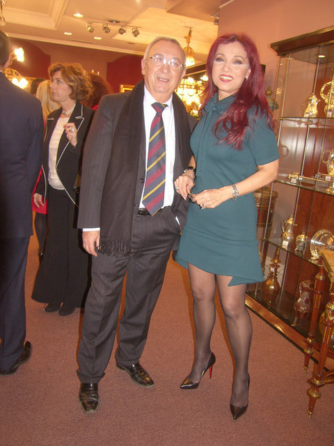 MEHMET - NİLGÜN ESİNLİ 