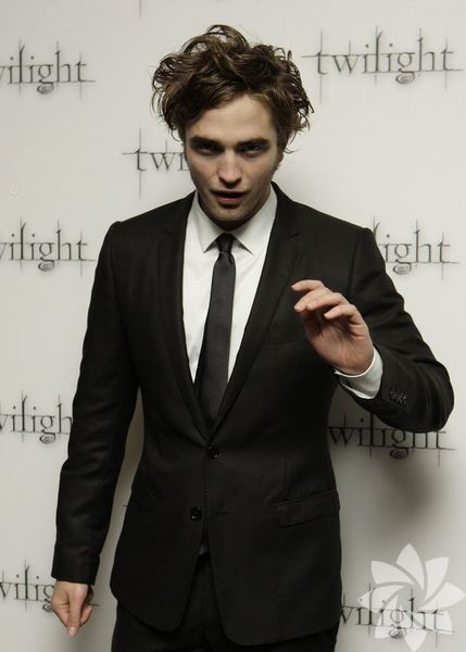 Robert Pattinson 