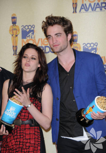 Kristen Stewart ve Robert Pattinson