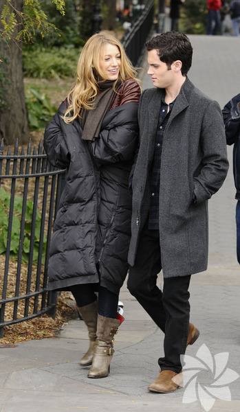 Penn Badgley ve Blake Lively