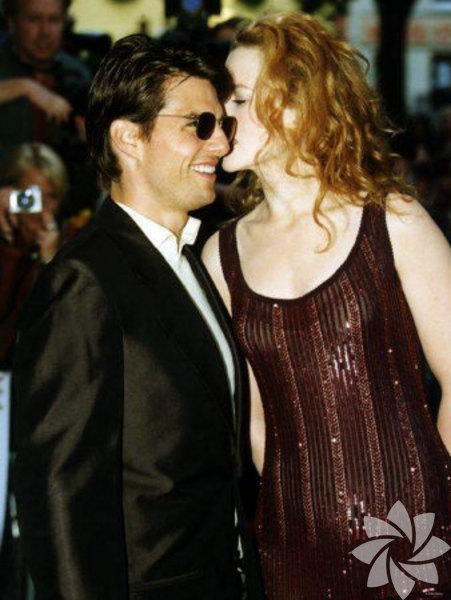 Nicole Kidman ve Tom Cruise - Yıldırım Günleri (Days of Thunder) - Yıldırım Günleri filminin setinde başlayan aşkları yaklaşık 10 sene kadar sürdü. Bu süre içerisinde iki çocuk evlat edinen çift, 2001 senesinde ayrıldılar. Nicole, ünlü country şarkıcısı Keith Urban ile, Tom da gençlik dizilerinin ünlü oyuncusu Katie Holmes ile evlendi. 