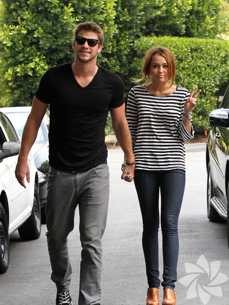 Miley Cyrus ve Liam Hemsworth