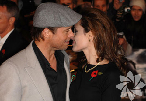 Angeline Jolie ve Brad Pitt 