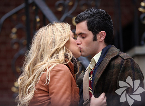 Penn Badgley ve Blake Lively