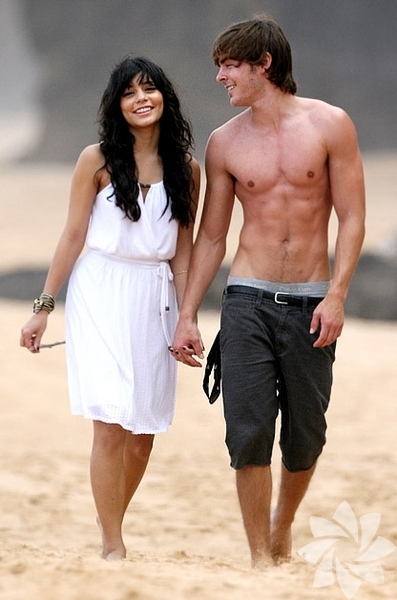 Zac Efron ve Vanessa Hudgens – High School Müzikali (High School Musical) - High School Musical'ın setide 2005 senesinde 7 ve 9 yaşlarındayken tanışan çift herşeyi çocuk yaştan itibaren hep birlikte yaptılar. İlk öptükleri, ilk sarıldıkları birbirleri oldular. Çift 2007 senesinde ise birlikteliklerini açıkladılar. 