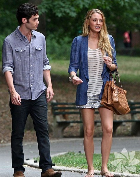 Penn Badgley ve Blake Lively