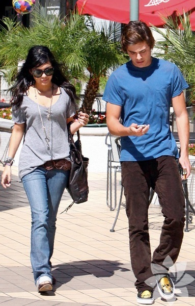 Zac Efron ve Vanessa Hudgens