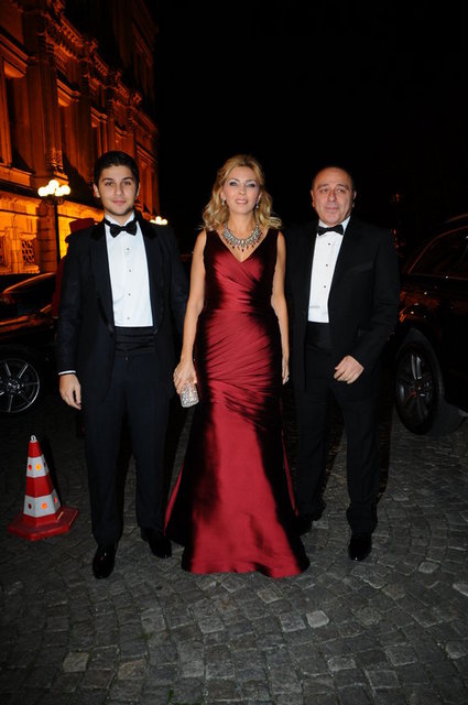 HAKAN - ARZU- ÖMER SABANCI 