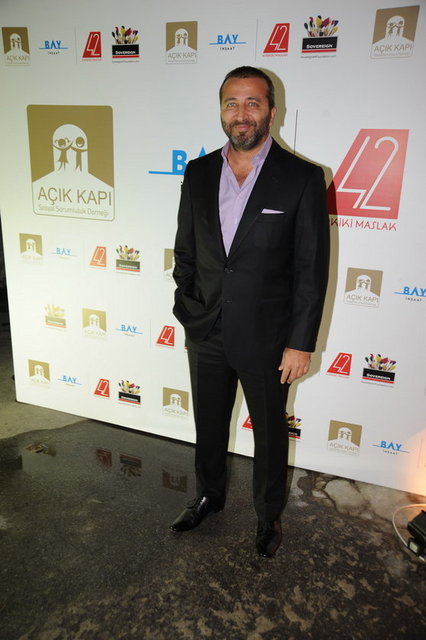 ERKUT SOYAK 