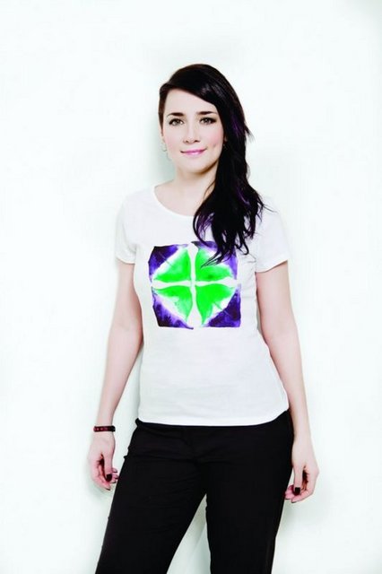 @AylinAsLIM / Takipçi sayısı: 280,619