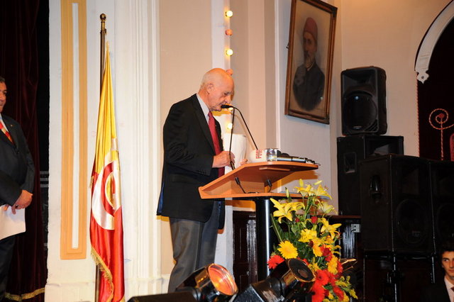 İNAN KIRAÇ