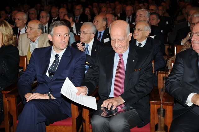 LAURENT BİLİ, İNAN KIRAÇ