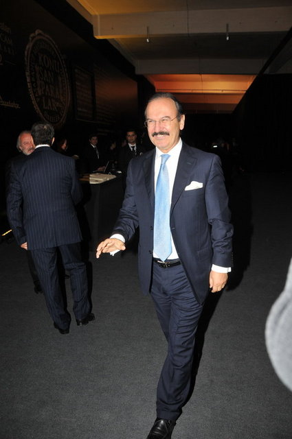 ALİ MÜFİT GÜRTUNA