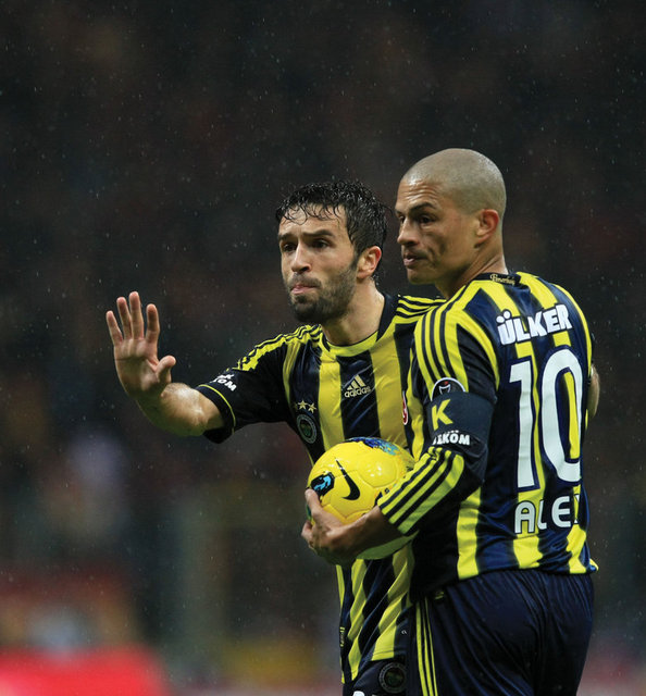 Maç sonrasında 1319 gündür yapamadığınızı yaptınız diyenler var.10585 gündür türkiye kupasını alamadılar