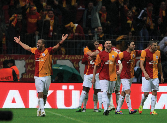 Galatasaray'ın bileginin hakkiyla 3-1 aldığı macı hazmedemeyenler"biz 6-0 yenmiştik ama" twitleri atıyor, seviye ilkokul 3