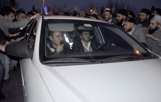 'Cübbeli'yi yalnız bırakmadılar