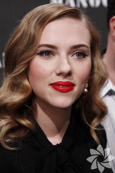 Scarlett Johansson - Kırmızı dudaklar
