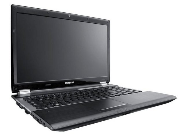 6 – Samsung RF511: - Güney Koreli Samsung'un oyun bilgisayarı RF511, 2.2 GHz hızında Intel Core i7 işlemci kulllanıyor. 1366 x 768 piksel çözünürlüğünde ve 15.6 inçlik LED HD ekranı olan üründe, 750 GB'lik sabit depolama alanı mevcut.